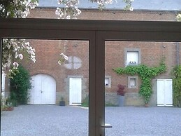 Maison D'eclaibes