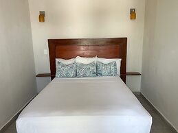 Aquastar Hotel & Apartments