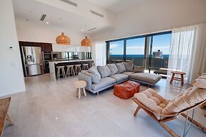 First Light Mooloolaba, Ascend Hotel Collection