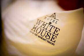 Hotel White House