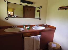 Elewana Tortilis Camp