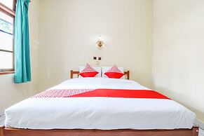 Super OYO 1654 Maha Bharata Kuta Inn