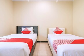 Super OYO 1654 Maha Bharata Kuta Inn