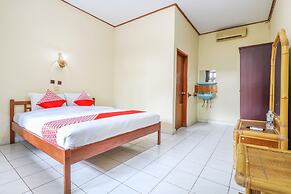 Super OYO 1654 Maha Bharata Kuta Inn