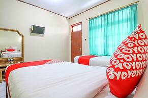 Super OYO 1654 Maha Bharata Kuta Inn