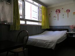 Majestic 7 Guest House