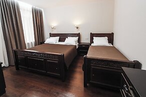 Hotel Dvin