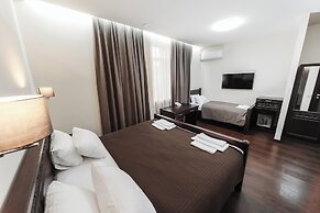 Hotel Dvin