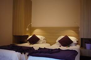 HOtello Guest Suites