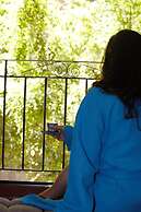 HOtello Guest Suites