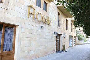 HOtello Guest Suites