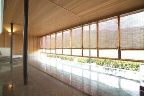 River Retreat GARAKU