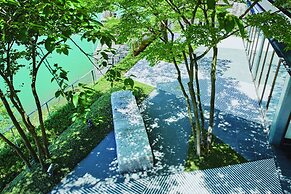 River Retreat GARAKU