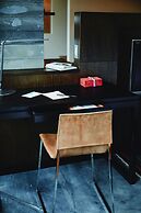 River Retreat GARAKU