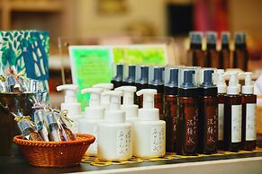 River Retreat GARAKU