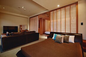 River Retreat GARAKU