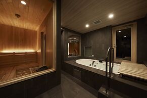 River Retreat GARAKU