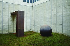 River Retreat GARAKU