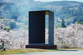 River Retreat GARAKU