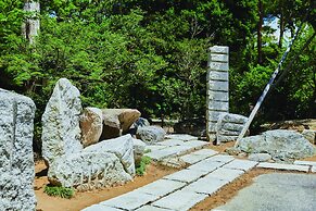 River Retreat GARAKU