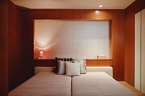 River Retreat GARAKU