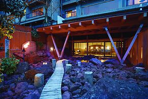 River Retreat GARAKU