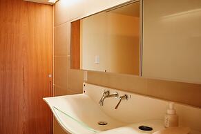 River Retreat GARAKU