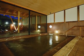 River Retreat GARAKU