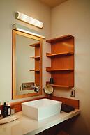 River Retreat GARAKU