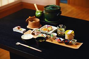 River Retreat GARAKU