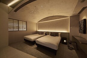 River Retreat GARAKU