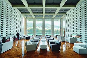 River Retreat GARAKU