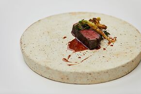 River Retreat GARAKU