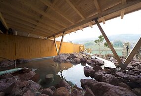 River Retreat GARAKU