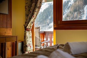 Shatush Hotel