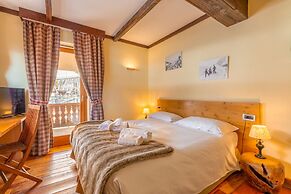 Shatush Hotel