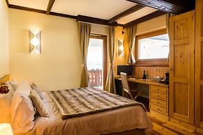 Shatush Hotel
