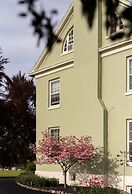 Yale Manor B&B and Yurt Glamping