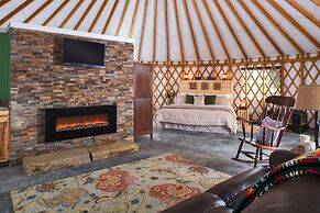 Yale Manor B&B and Yurt Glamping