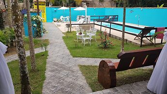 Pousada Tropical Araçatiba