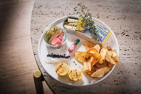 Kimpton Everly Hotel Hollywood by IHG