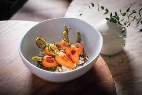 Kimpton Everly Hotel Hollywood by IHG