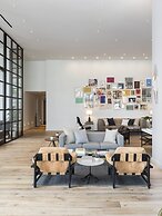 Kimpton Everly Hotel Hollywood by IHG