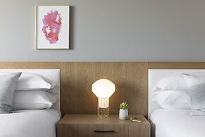 Kimpton Everly Hotel Hollywood by IHG