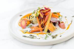 Kimpton Everly Hotel Hollywood by IHG