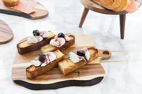 Kimpton Everly Hotel Hollywood by IHG