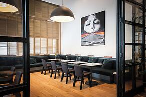 Kimpton Everly Hotel Hollywood by IHG