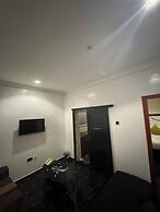 Posh Apartments Metro