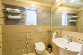 Treebo Nestlay Airport Alandur