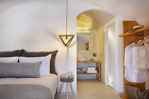 Callia Caves - Adults Only